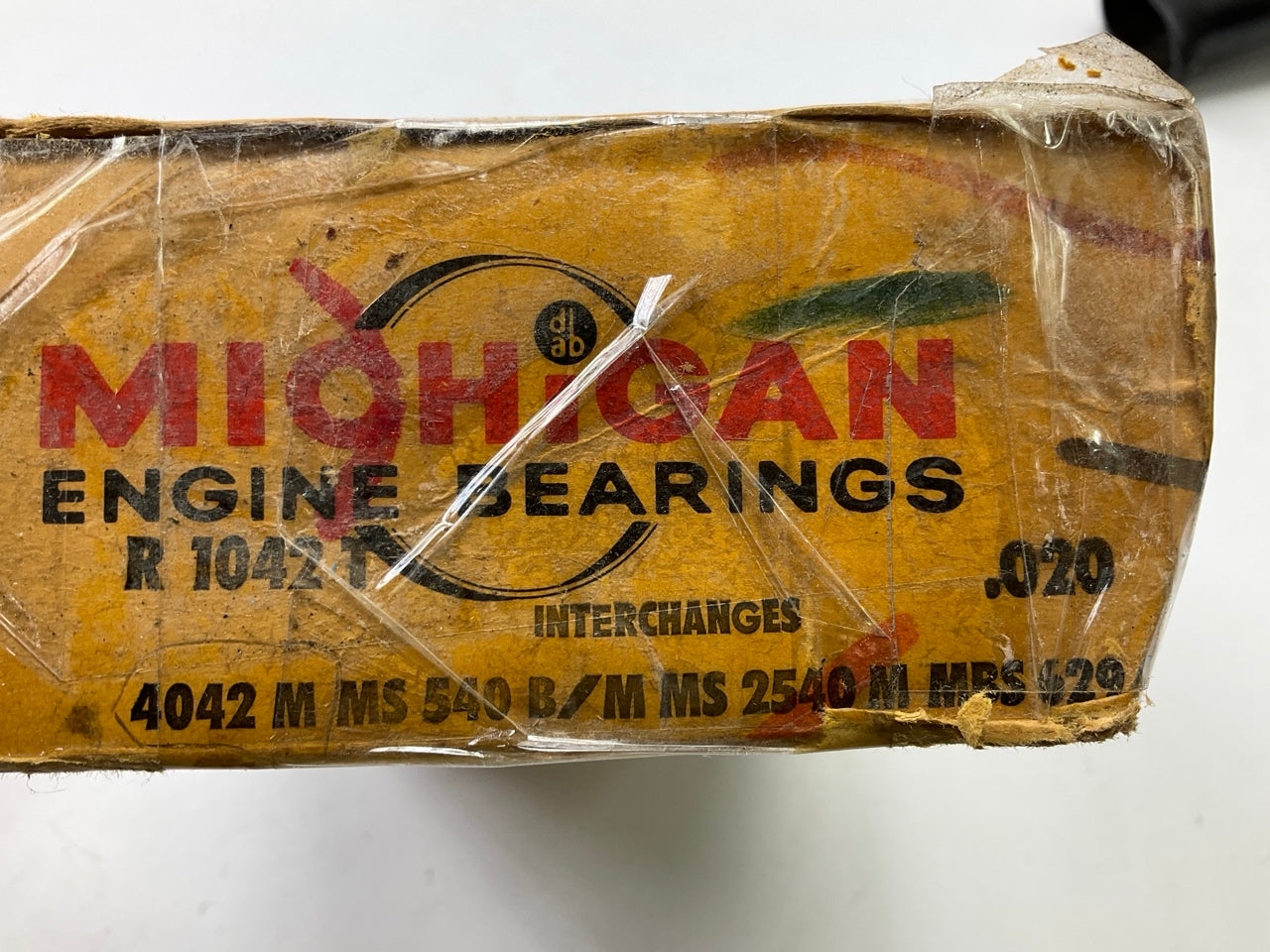 Michigan R1042T-020 Main Bearings For 1956-1973 Chrysler 273 318-V8