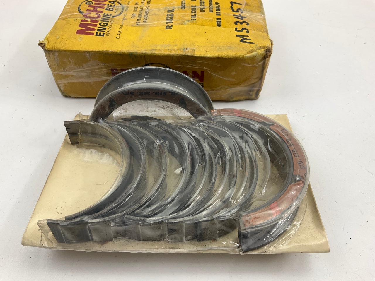 Michigan R1418K Engine Main Bearings - Standard 1966-1980 Buick 340 350-V8