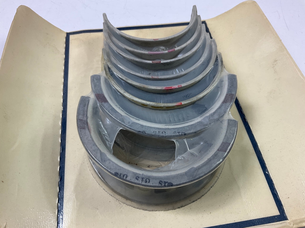 Michigan R753T Engine Main Bearings - Standard 1953-1955 Chevrolet 235 236-L6
