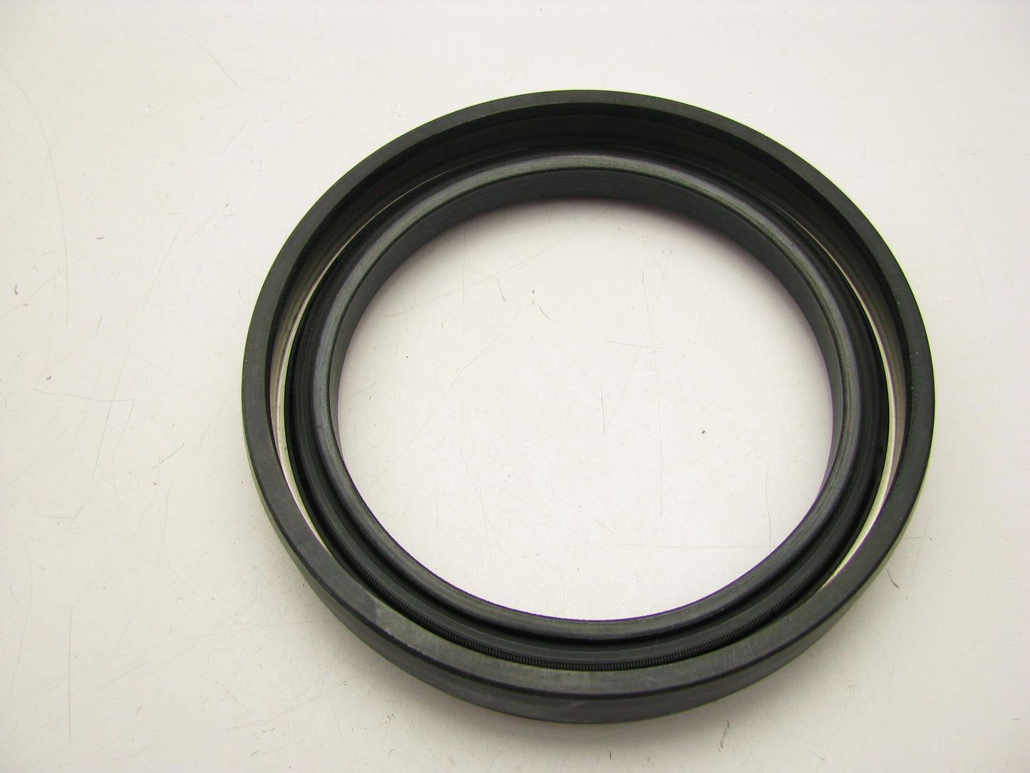 Midland 749400 Wheel Oil Seal - 5.756'' OD X 4.375'' ID X 1.016'' Wide