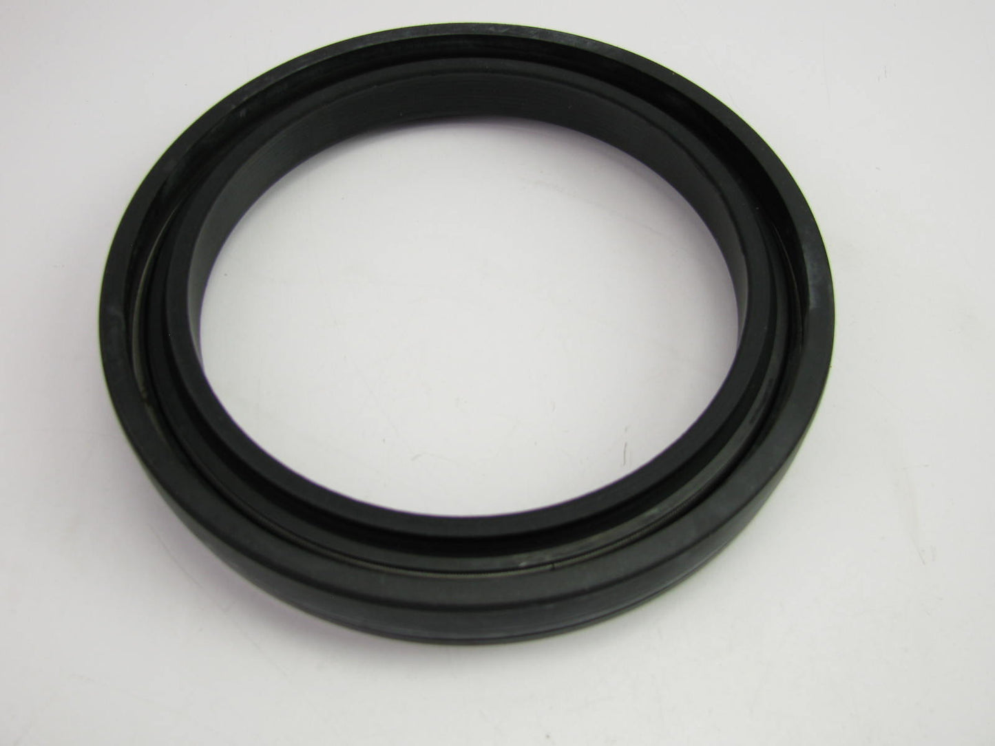 Midland 763400 Rear Wheel Hub Oil Seal - 6.265'' OD X 4.765'' ID X 0.605'' Wide