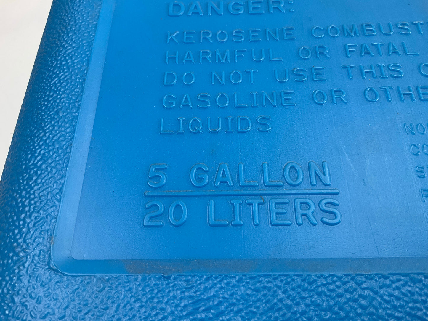 Midwest Can 7500 5-gallon Blue Plastic Kerosene Fuel Can