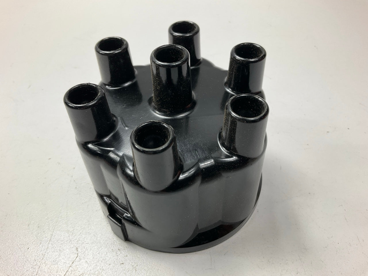 Mighty 2-300 Ignition Distributor Cap