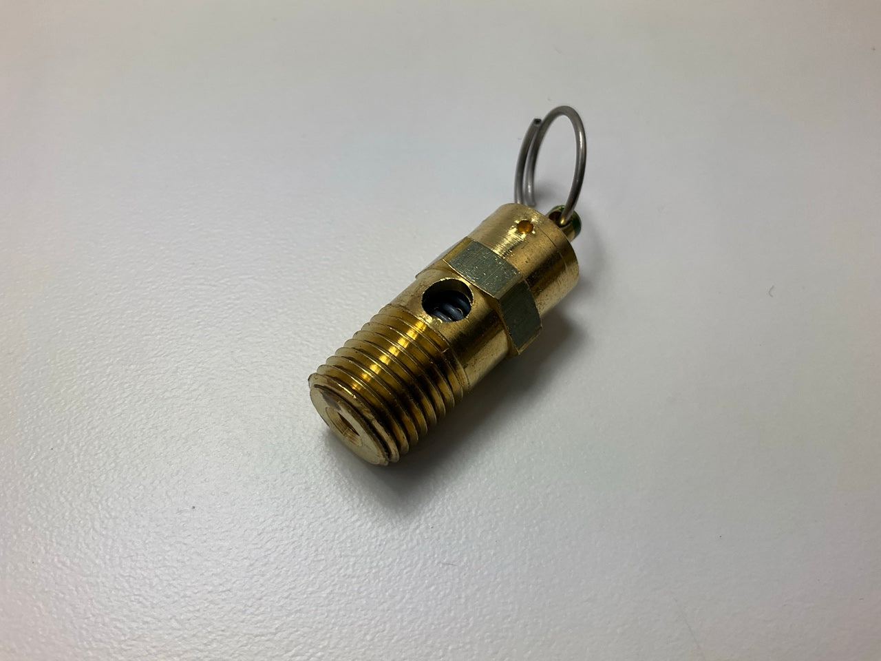 Milton 1095-150 Non-Code Safety Relief Valve 1/4'' Male NPT 150 PSI