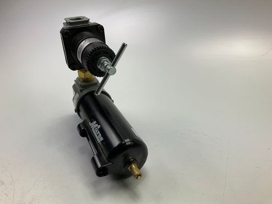 MISSING THE GAUGE - Milton 1108 1/2'' Filter And Air Regulator Duo, Black