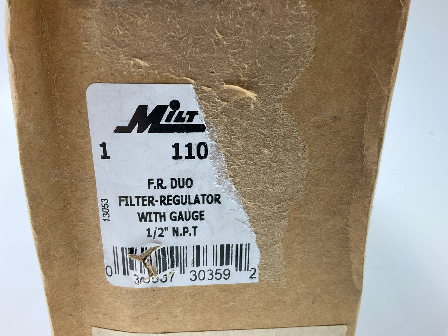 MISSING THE GAUGE - Milton 1108 1/2'' Filter And Air Regulator Duo, Black