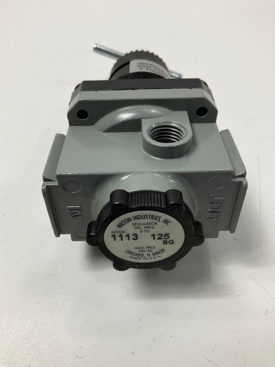Milton 1113  1/4'' NPT Standard Pressure Air Regulator