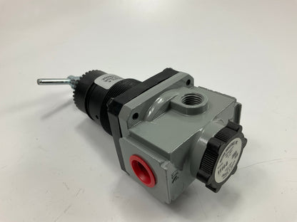 Milton 1114-8 3/8'' NPT High Pressure FRL Air Regulator