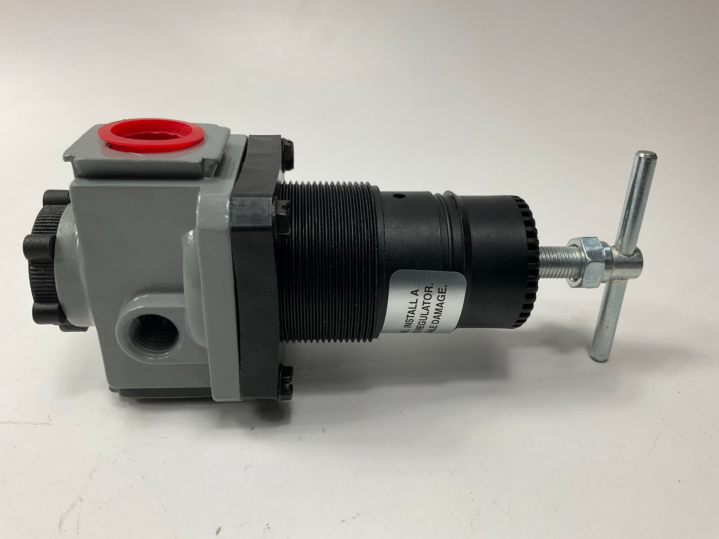 Milton #1115-8, 1/2'' NPT High Pressure FRL Air Regulator, 10-250 PSI