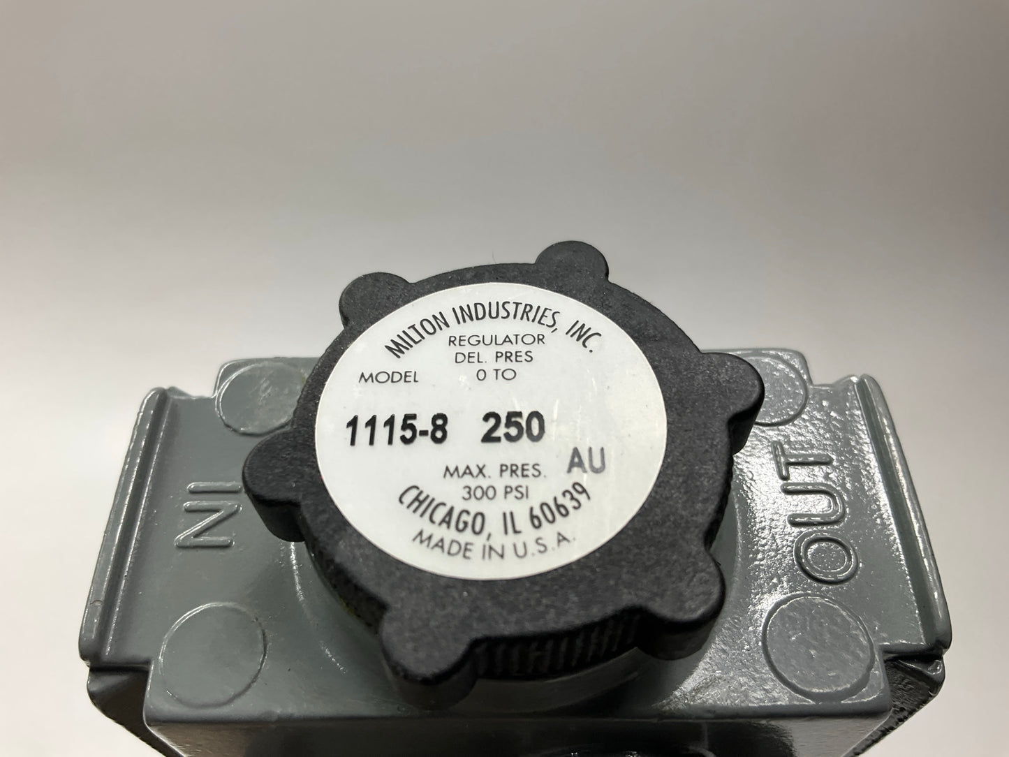 Milton #1115-8, 1/2'' NPT High Pressure FRL Air Regulator, 10-250 PSI