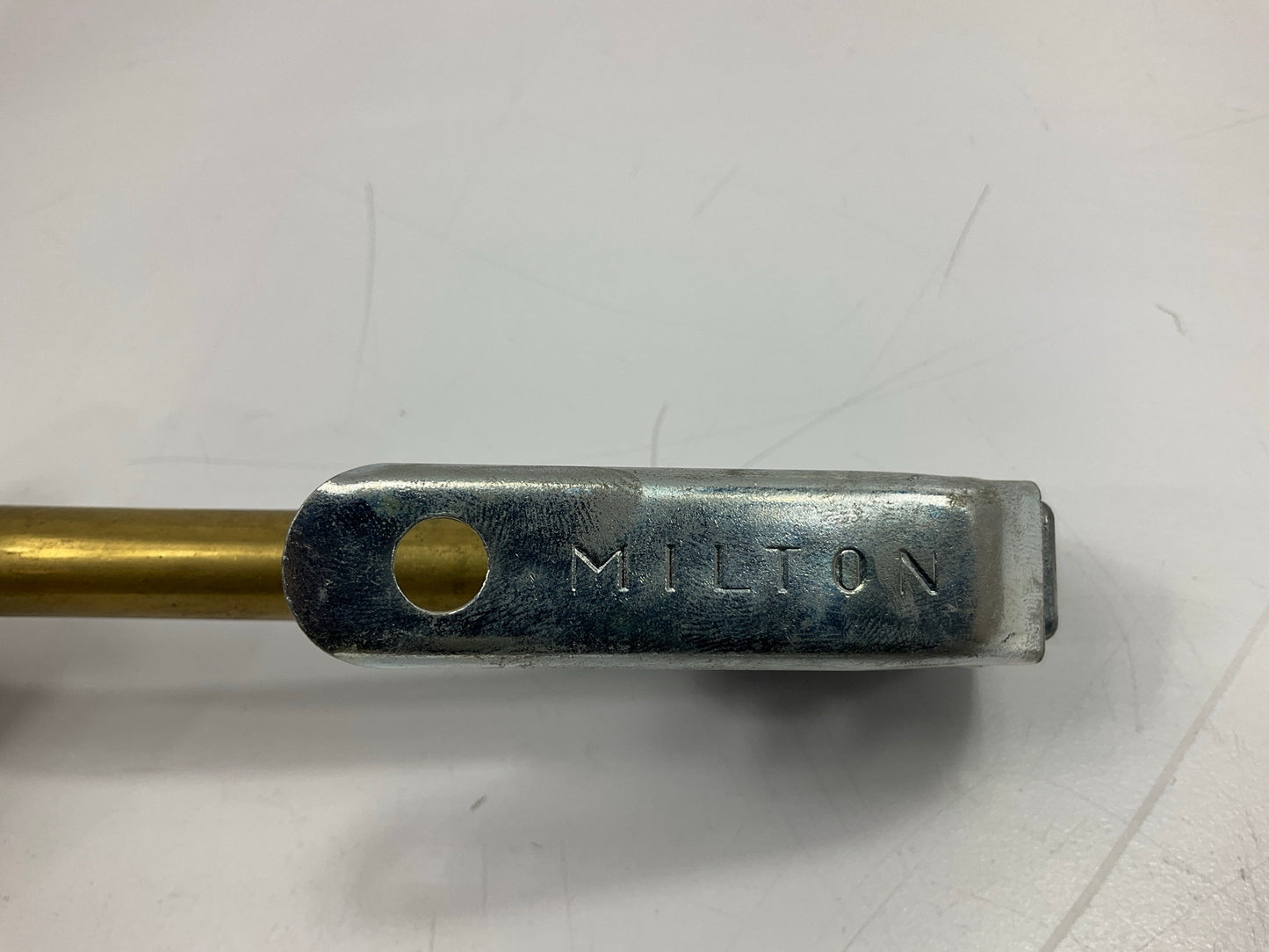 Milton 133 Safety Air Blow Gun With 10'' Angled Extension