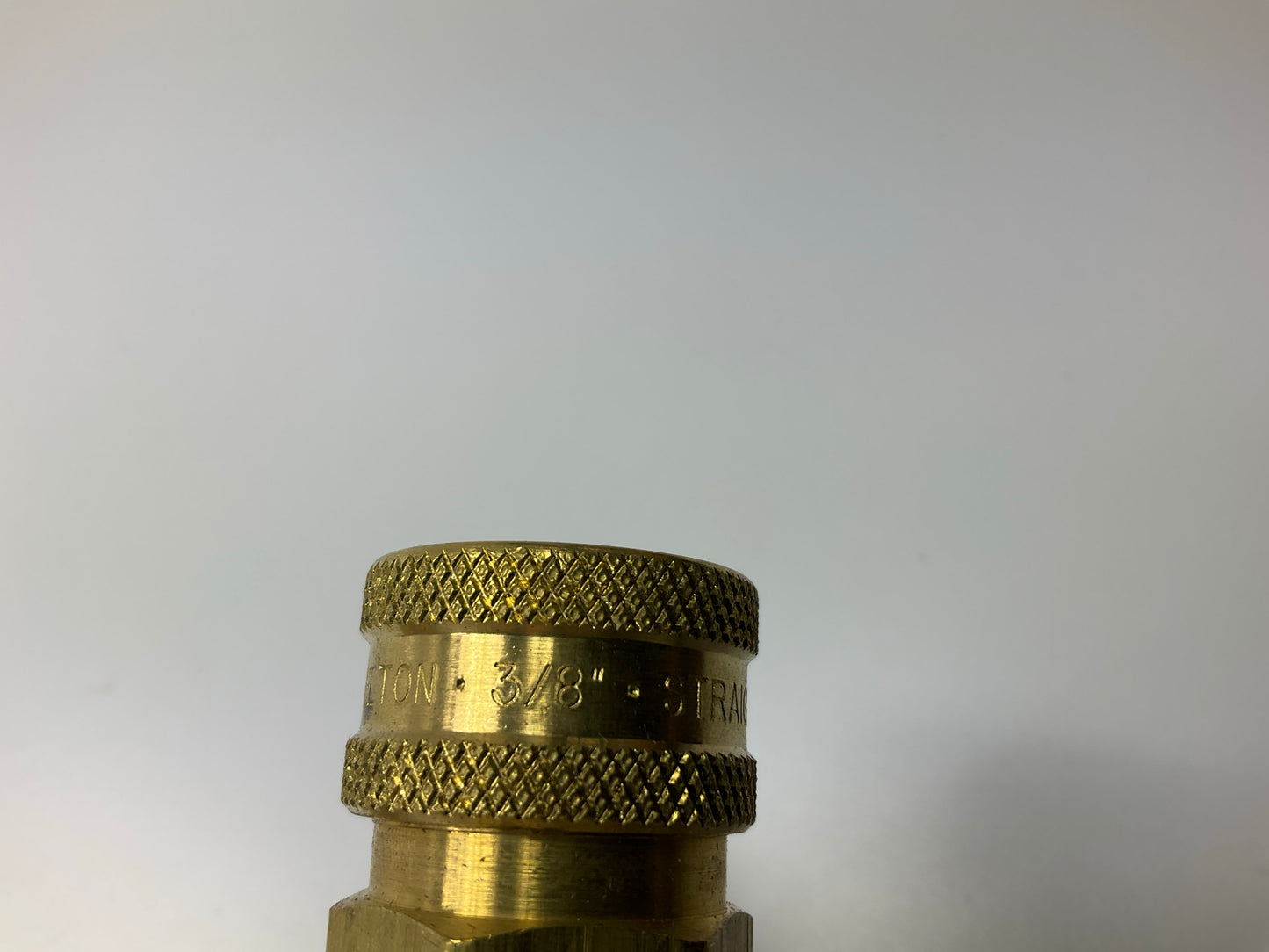 Milton 1765 3/8'' Female NPT Straight Thru Coupler - 10 / Pack