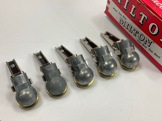 5 / Pack - Milton 500-43 7/16''-27 UNS Single Head Grip Air Chuck