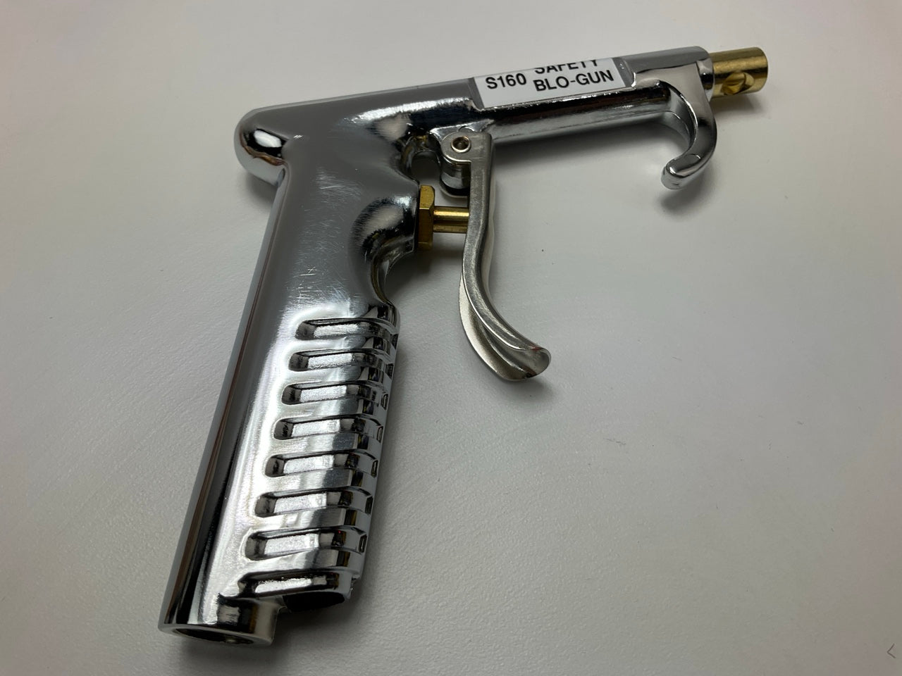 Milton S-160 Pistol Grip Blow Gun W/ OSHA-Compliant Safety - 150 Max PSI, 1/4''