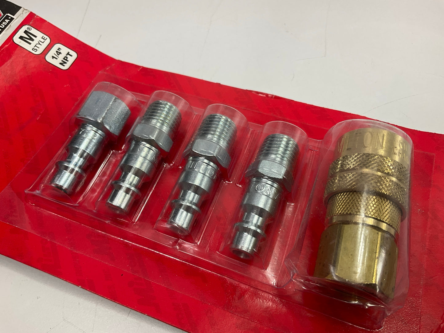 Milton S211 5 Piece 1/4'' M-Style Coupler Kit Includes 1-715, 3-727, 1-728