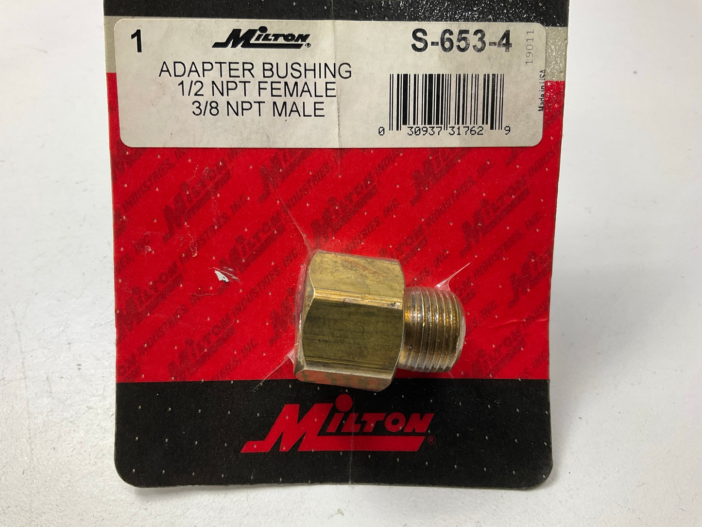 Milton 653-4 1/2'' NPT Female X 3/8'' NPT Male Brass Adapter Hose Fitting Bushing