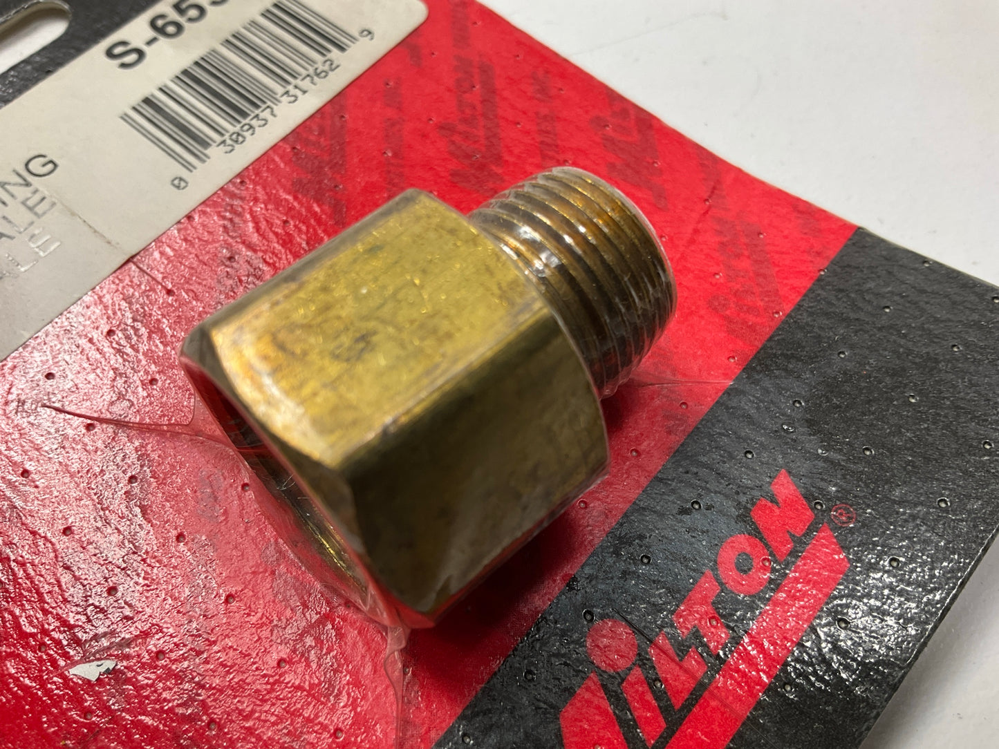 Milton 653-4 1/2'' NPT Female X 3/8'' NPT Male Brass Adapter Hose Fitting Bushing