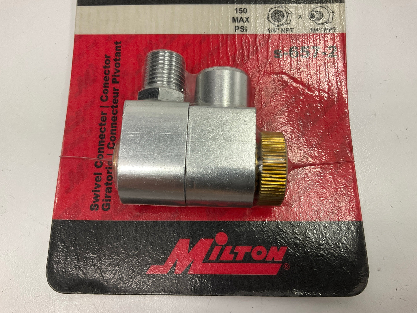 Milton S-657-2 1/4'' NPT Swivel Hose Fitting Connector