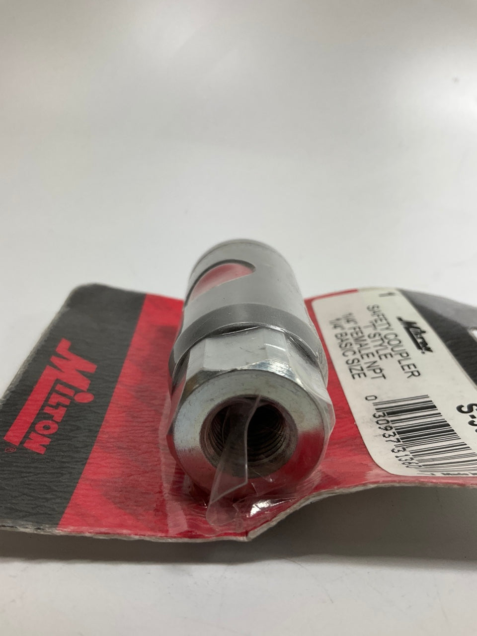 Milton S-99787 1/4'' NPT Female, ''T'' Style Safety Coupler