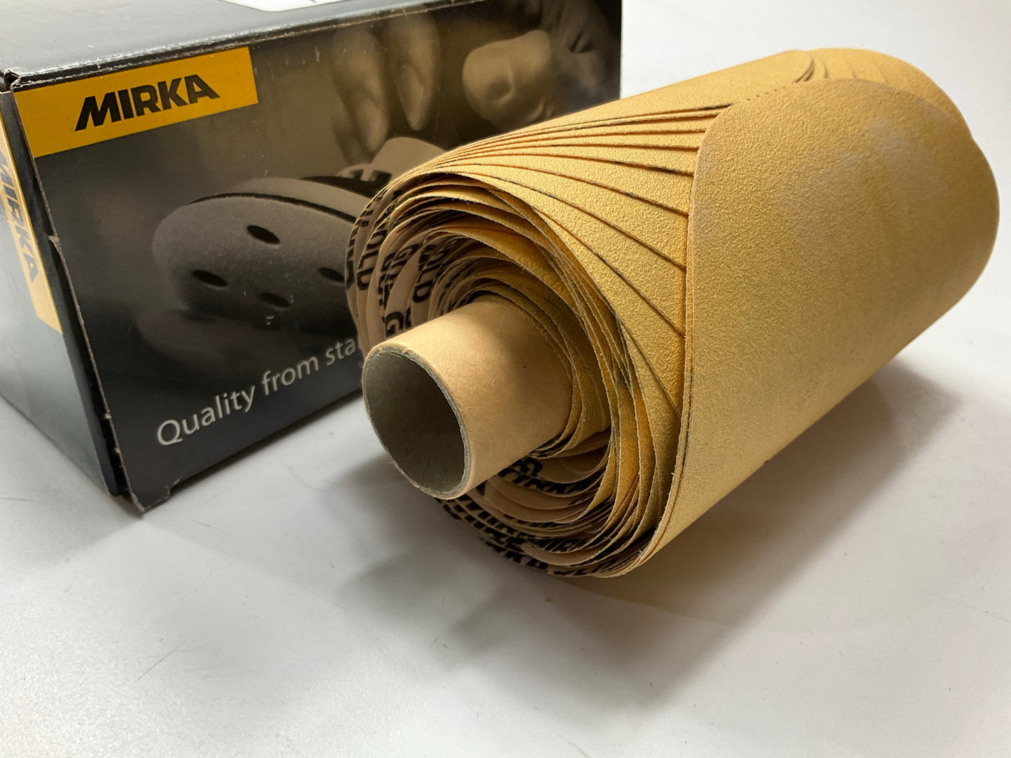 Mirka 23-314-150 Mirka Bulldog Gold 5'' PSA Linkrol 150 Grit Disc, 100 / Roll