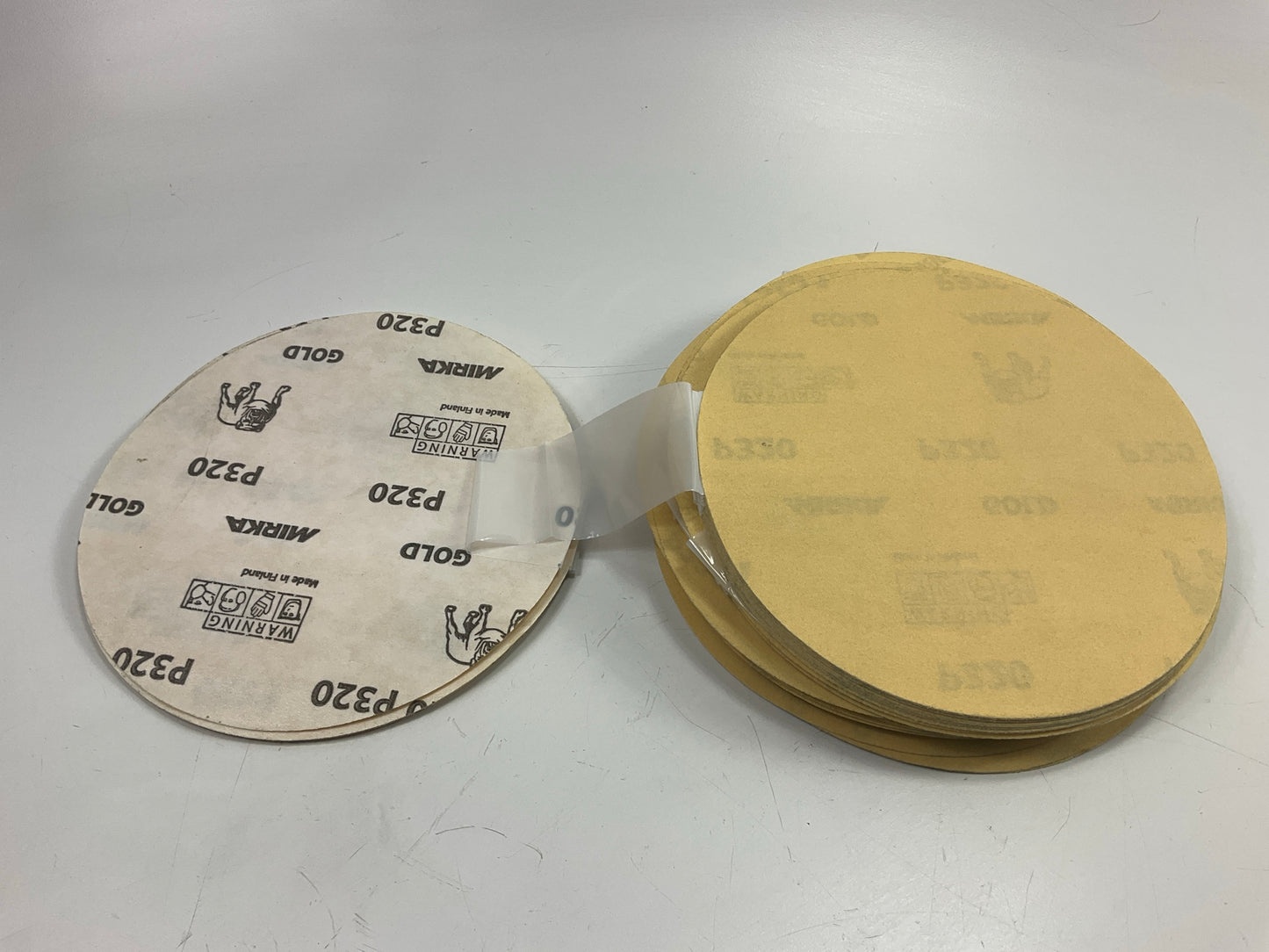 Mirka 23-379-320 Gold 6'' PSA Autobox 320 Grit Sanding Disc (100 Discs / Box)