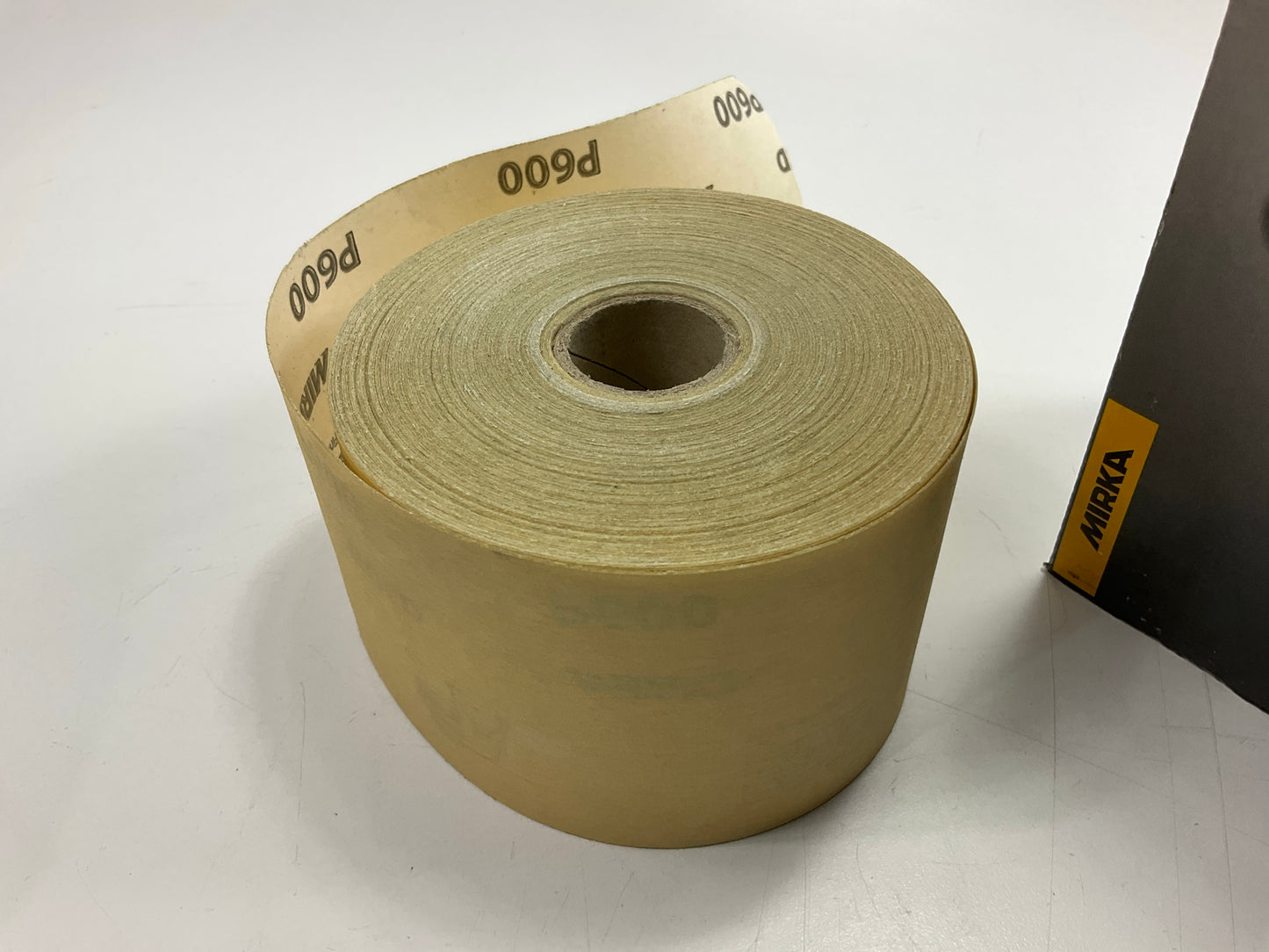 Mirka 23-584-600 Gold 2-3/4 In X 40 Yd PSA Autokut Sandpaper Roll, 600 Grit