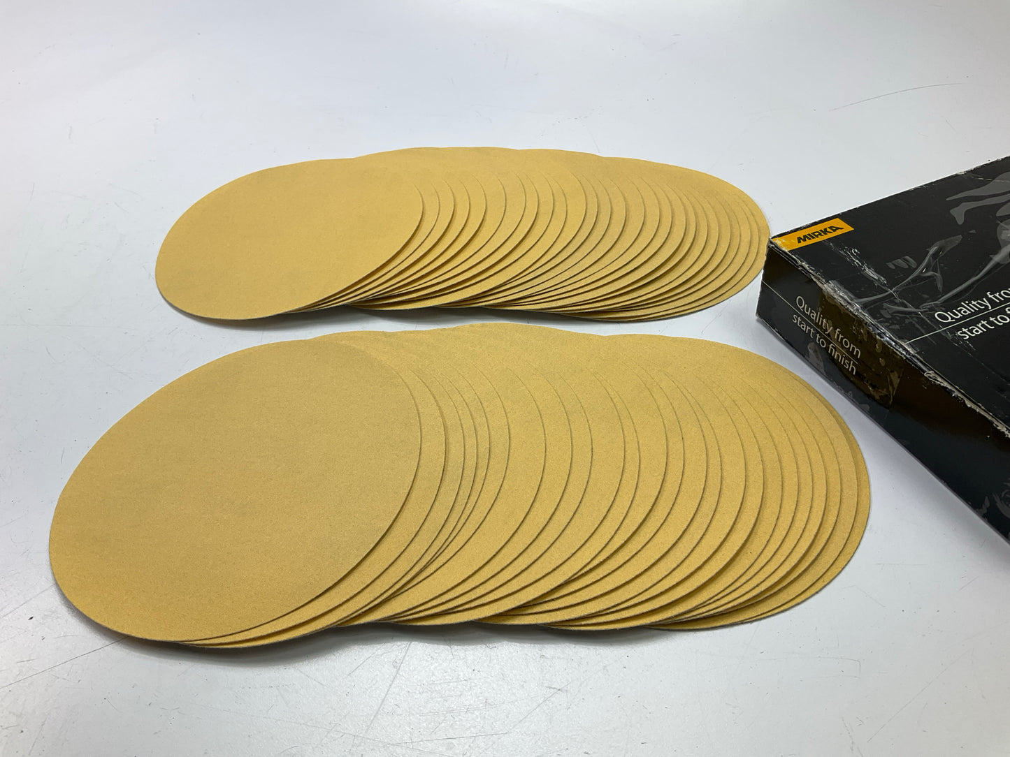Mirka Gold 23-622-220 6'' Solid Grip Sanding Discs, P220 220 Grit, 40 / Box