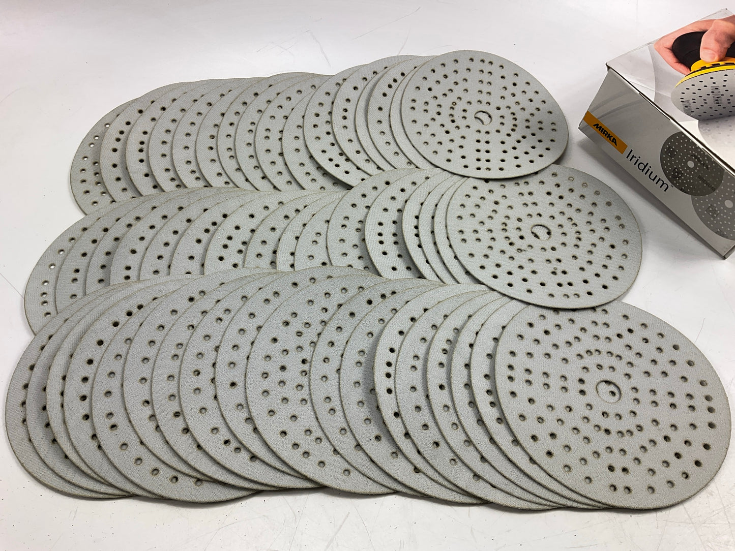 Mirka 24-6MH-080 Iridium 6'' Grip Sanding Disc 121H 80 Grit,  (50 Discs/box)