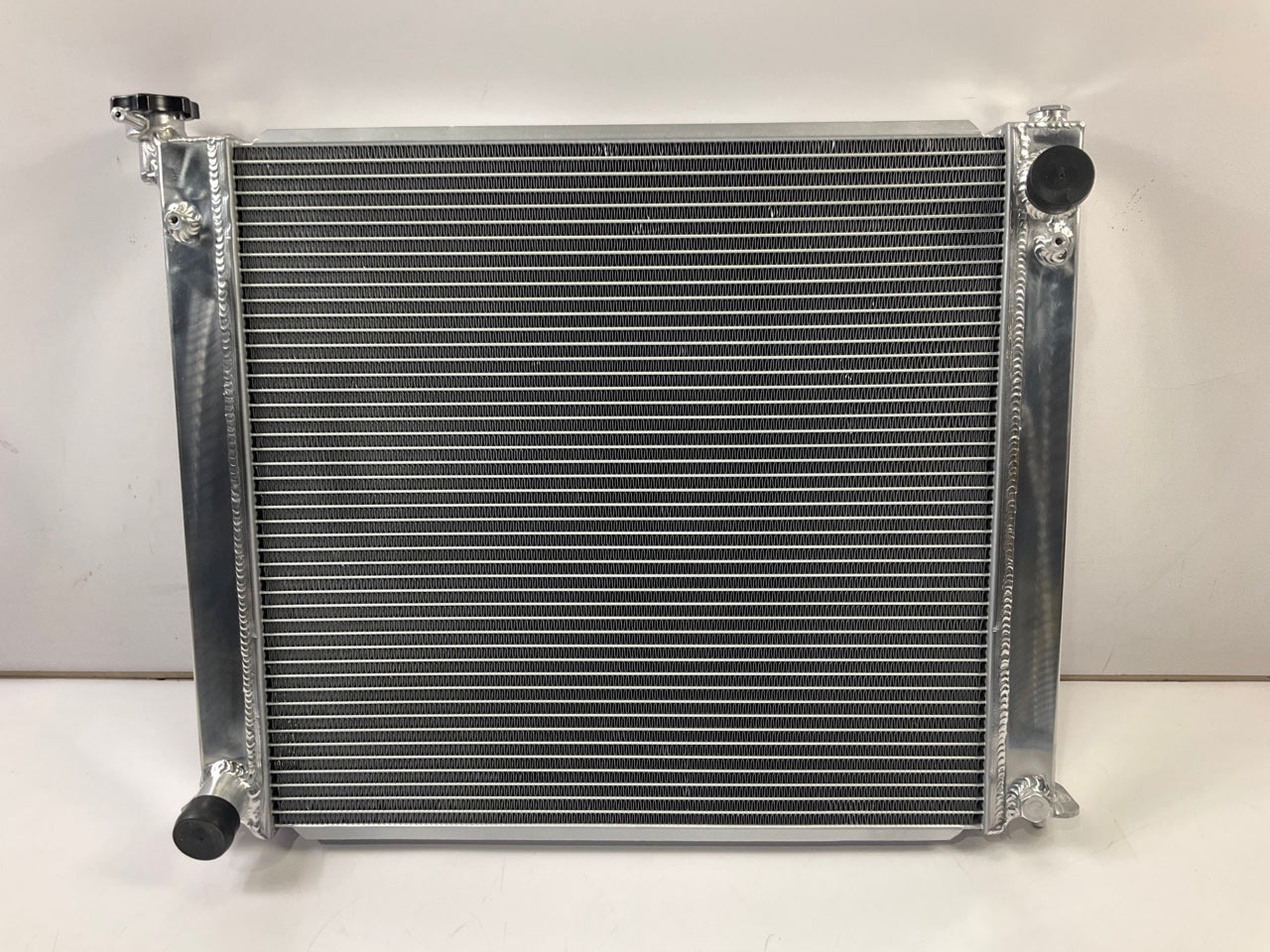 Mishimoto MMRAD-300ZX-90T Aluminum Radiator For 90-96 300zx Z32 TT Turbo