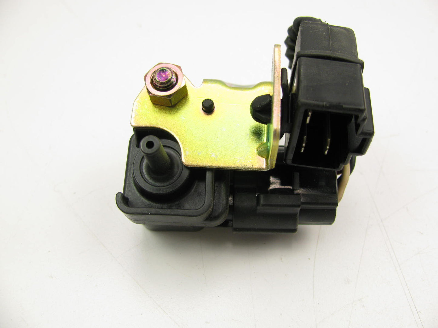 NEW E001T11572A Barometric MAP Manifold Pressure Sensor 88-89 Mazda 323 1.6L