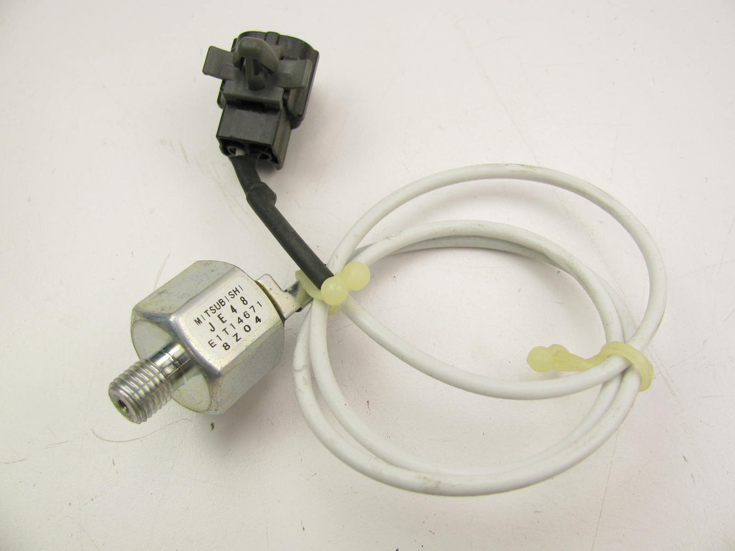 NEW OEM E001T14671 Left Side Detonation Knock Sensor - 1992-1993 Mazda 929
