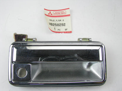 OEM Mitsubishi MB258292  Front RH Exterior Door Handle For 85-86 Galant