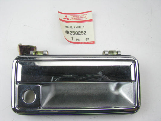 OEM Mitsubishi MB258292  Front RH Exterior Door Handle For 85-86 Galant