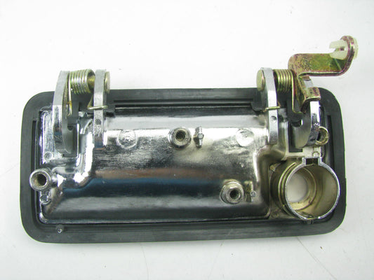NOS OEM Mitsubishi MB258292 Front Right Exterior Door Handle - 1985-1986 Galant
