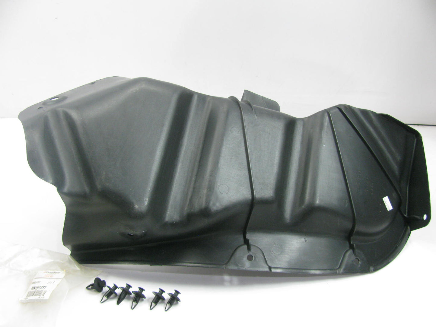 Mitsubishi MN161737 Rear Left Wheel Well Splash Shield Wheel Arch Liner