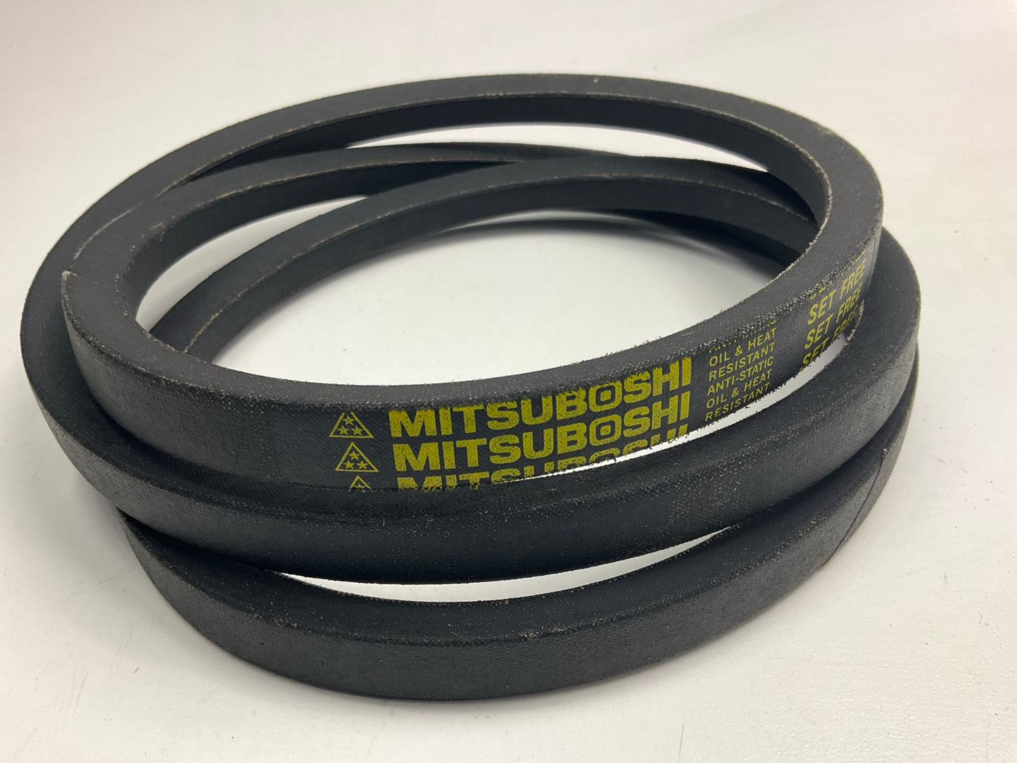 Mitsuboshi B-64 Industrial Accessory Drive Belt - 5/8'' X 67''