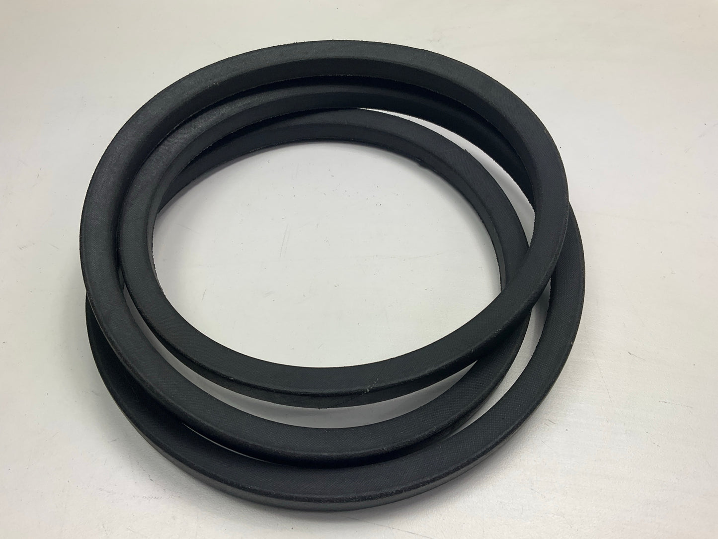Mitsuboshi B-69 Industrial Accessory Drive Belt - 5/8'' X 72''