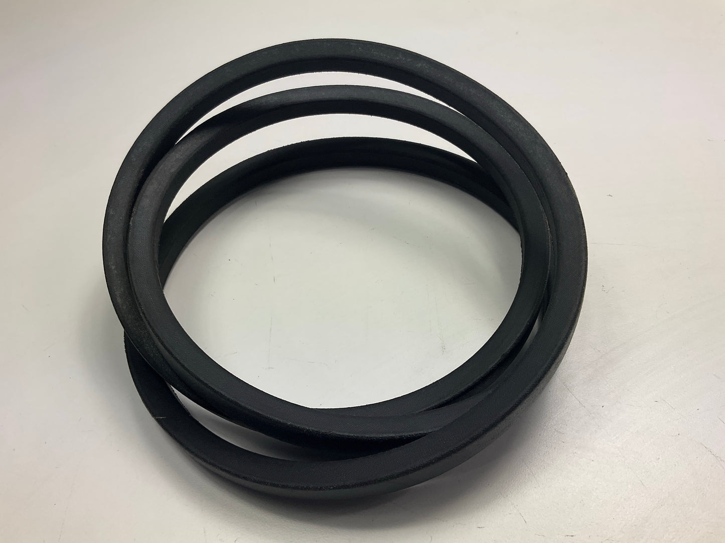Mitsuboshi B-74 Industrial Accessory Drive Belt - 5/8'' X 77''