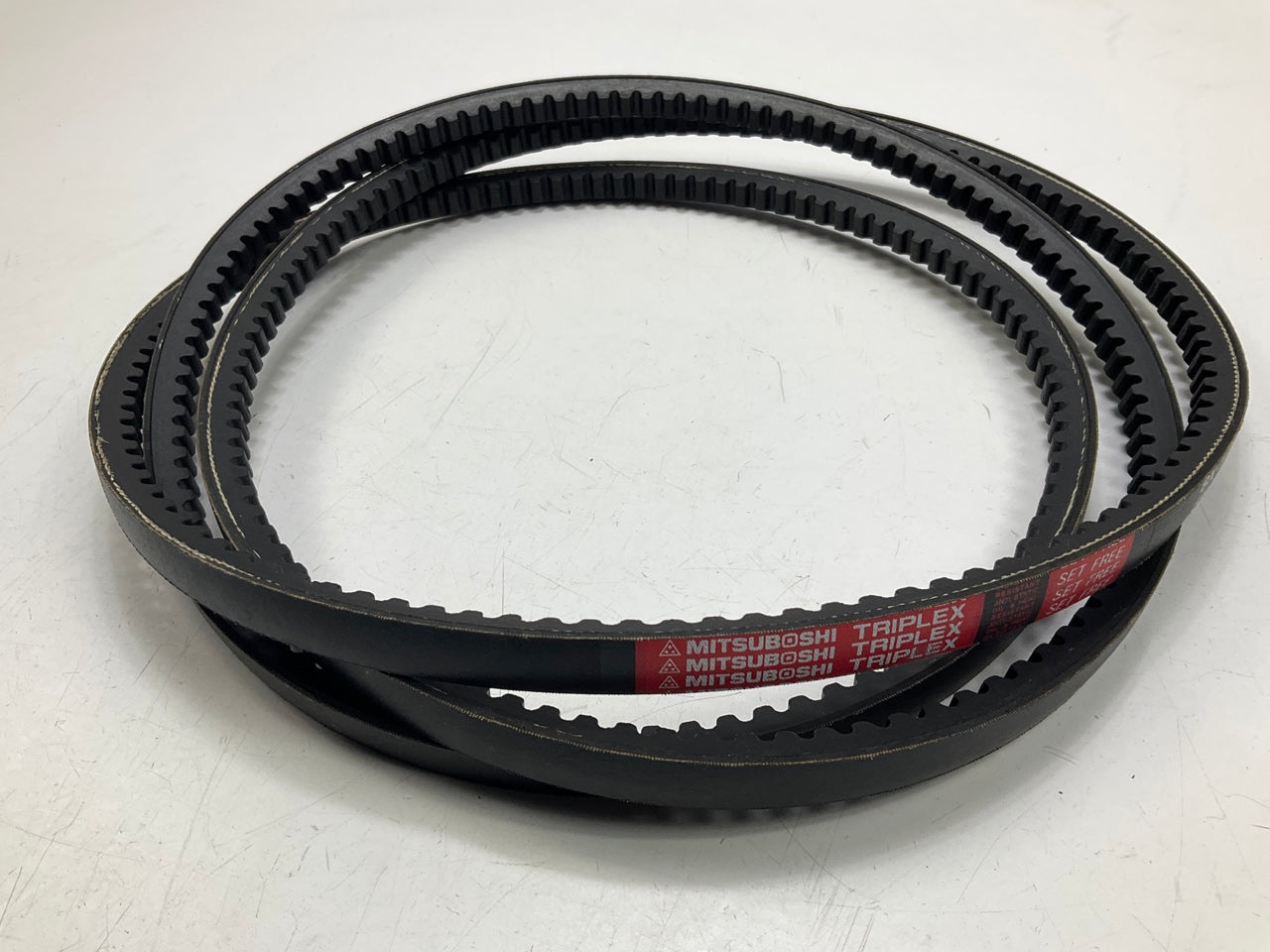 MITSUBOSHI BX116 Accessory Drive Cogged Industrial V-Belt - 0.66'' X 119''