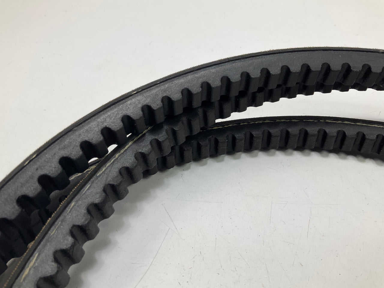 MITSUBOSHI BX116 Accessory Drive Cogged Industrial V-Belt - 0.66'' X 119''