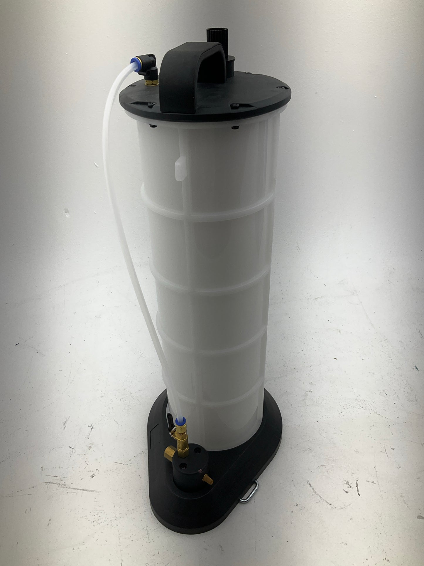 Mityvac MV7300 Pneumatic 2.3 Gallon Vacuum Fluid Evacuator Compressed Air Pump