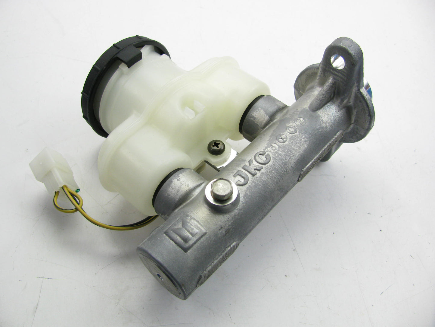 Miyaco 89417-32351 Brake Master Cylinder For 1986-1987 Isuzu Trooper