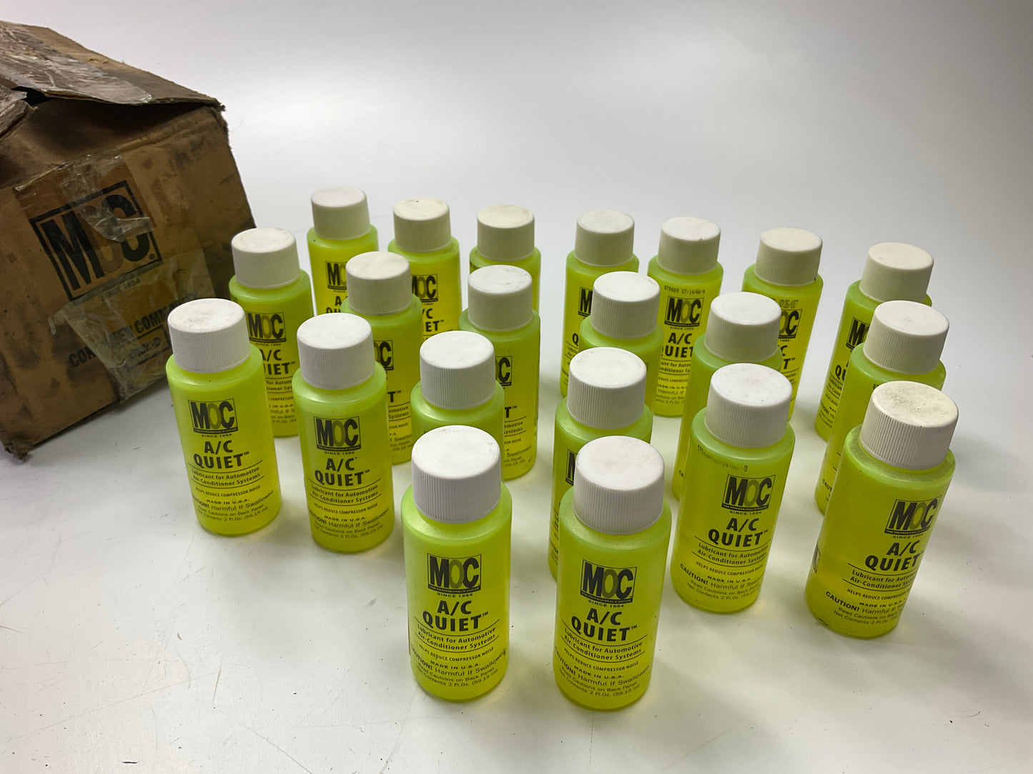 (21) MOC 01331 Automotive A/C Compressor Lube W/ Leak Detection Dye 2oz Each