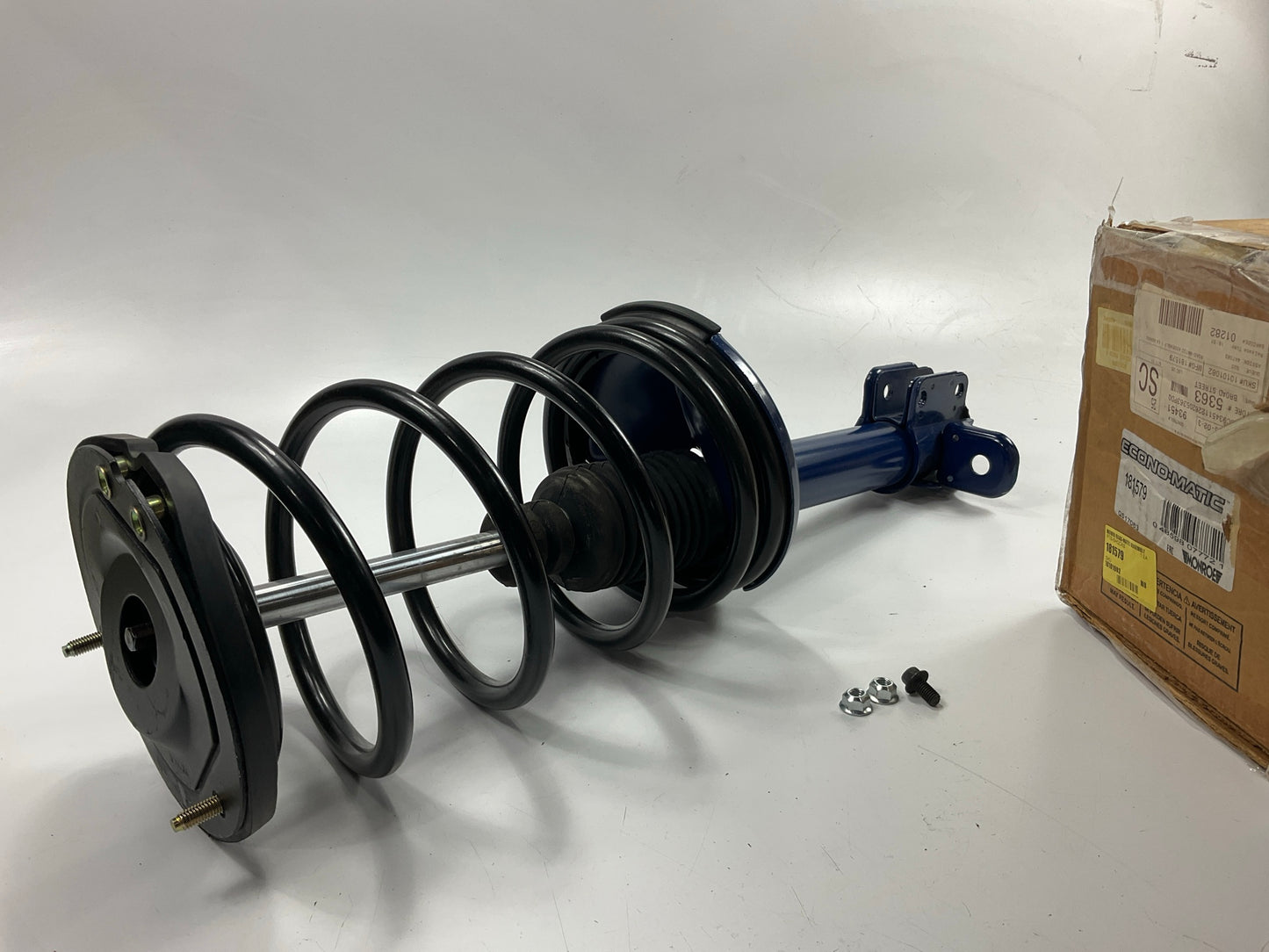 Monroe 181579 Rear Right Suspension Strut And Coil Spring For 2000-2005 Neon