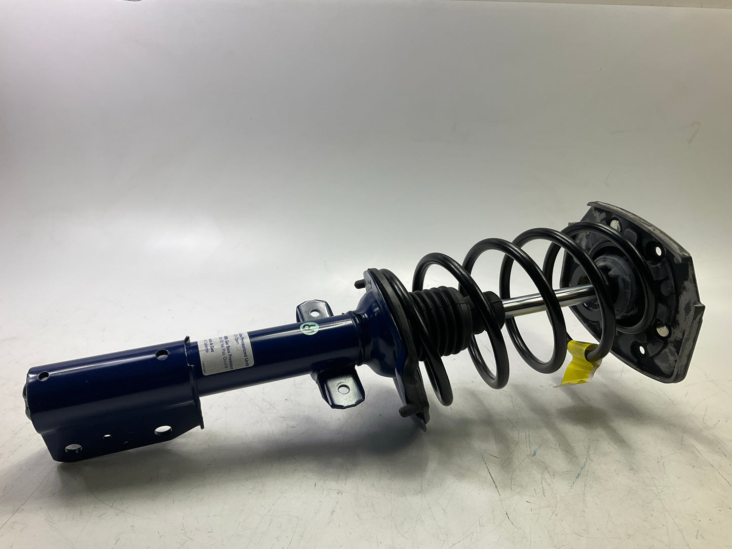 Monroe 281662R Rear Right Complete Strut With Coil Spring - 00-03 Chevy Impala