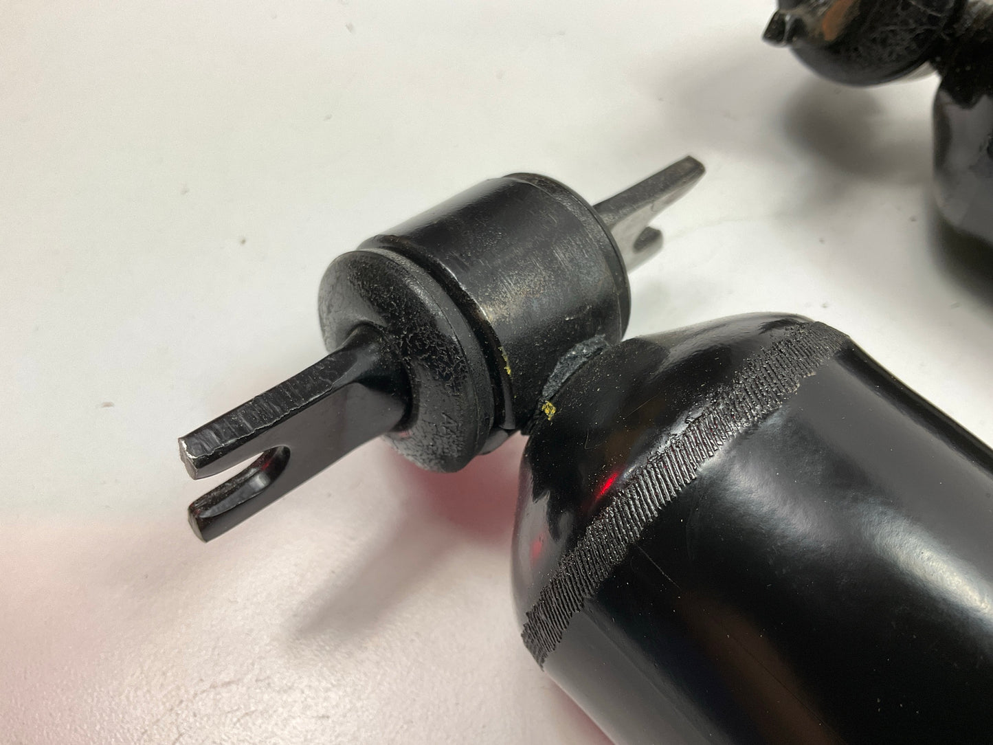 (2) Monroe 37135 Rear Suspension Shock Absorber