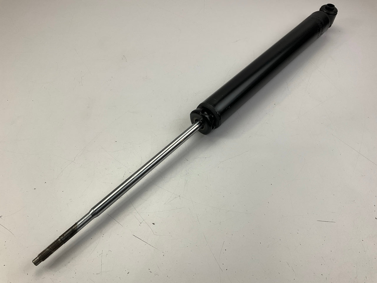 Monroe 37146 Rear OESpectrum Shock Absorber 1995-98 Odyssey, 96-99 Isuzu Oasis