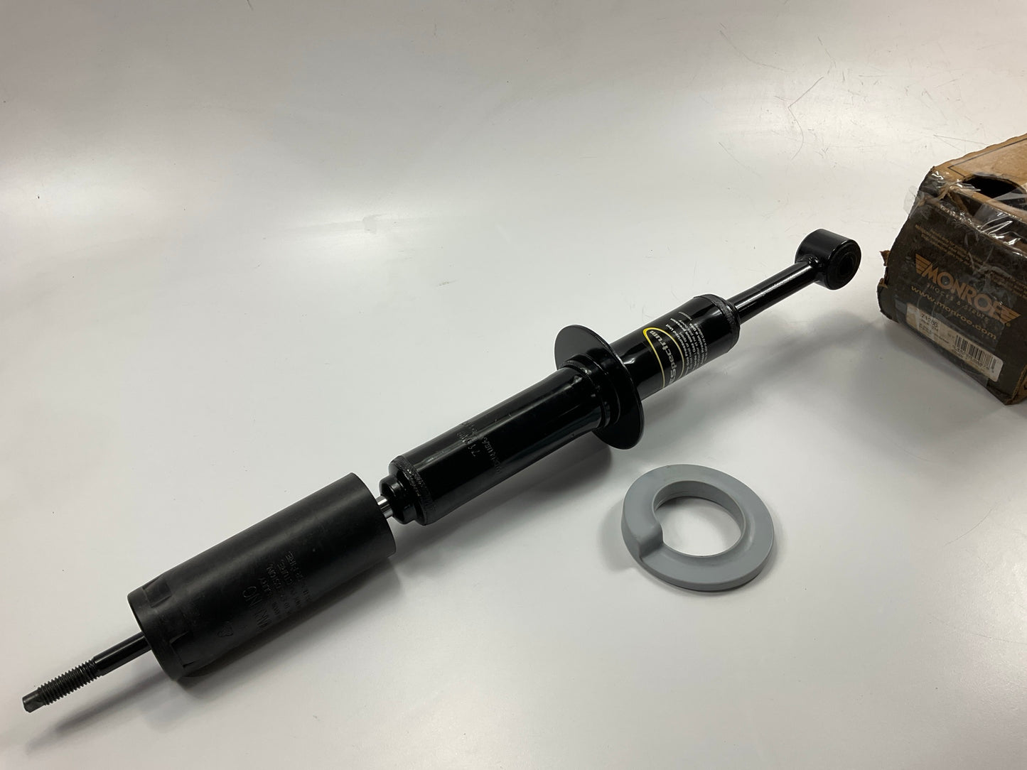 Monroe 71119 Front Suspension OESpectrum Strut Assembly - MISSING HARDWARE