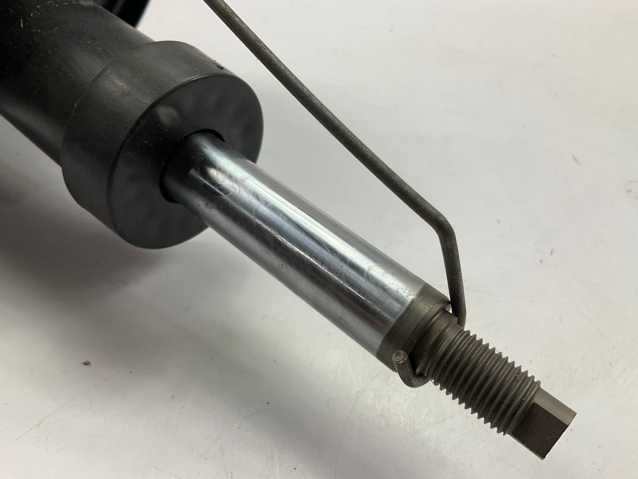 Monroe 71422 Rear Right Suspension Strut For 1998-01 Kia Sephia, 2000-01 Spectra
