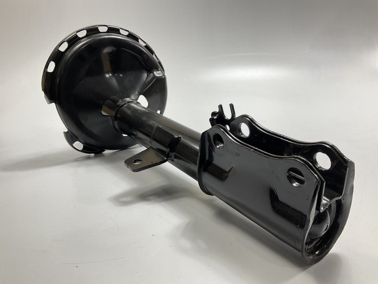Monroe 72214 OESpectrum Suspension Strut, Rear Left